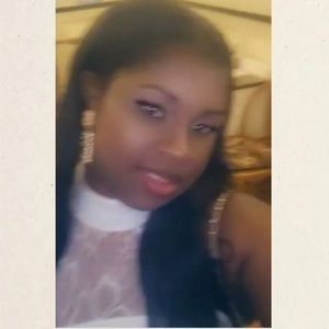 Meet your Posher, Sonia